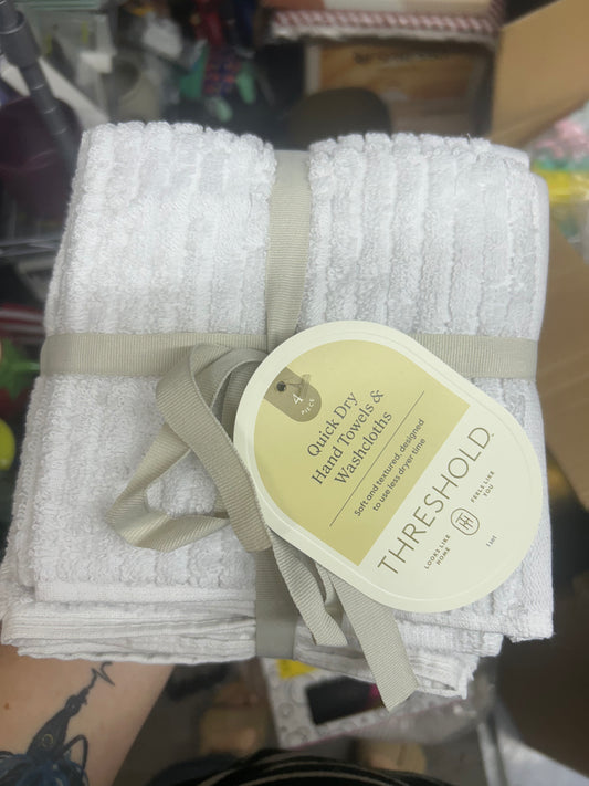 Threshold 4 pk Handtowels